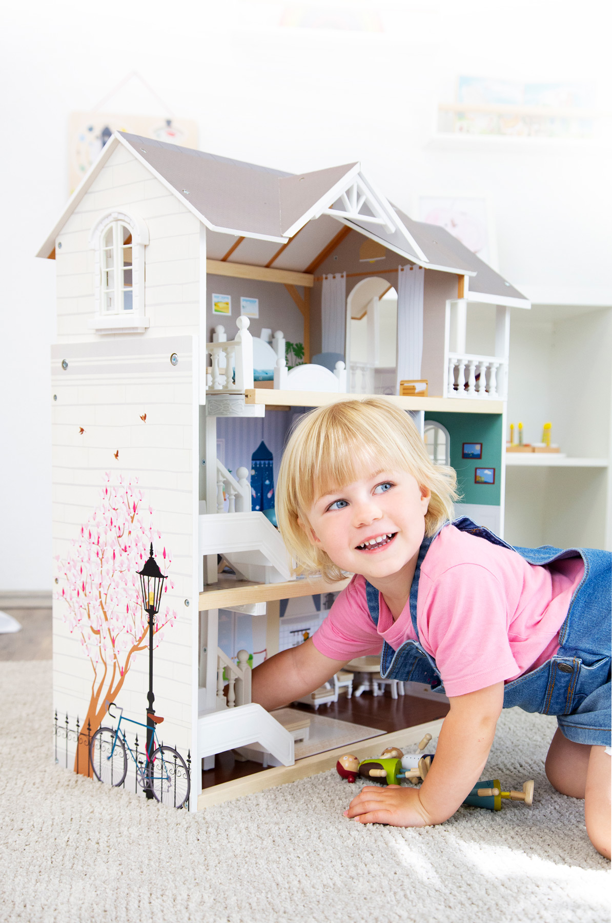 Urban Villa Doll House
