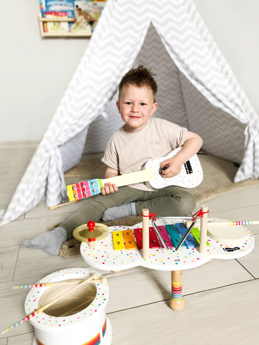 10382_10385_11508_legler_small_foot_Sound_Bloggerbild Guitar "Sound"