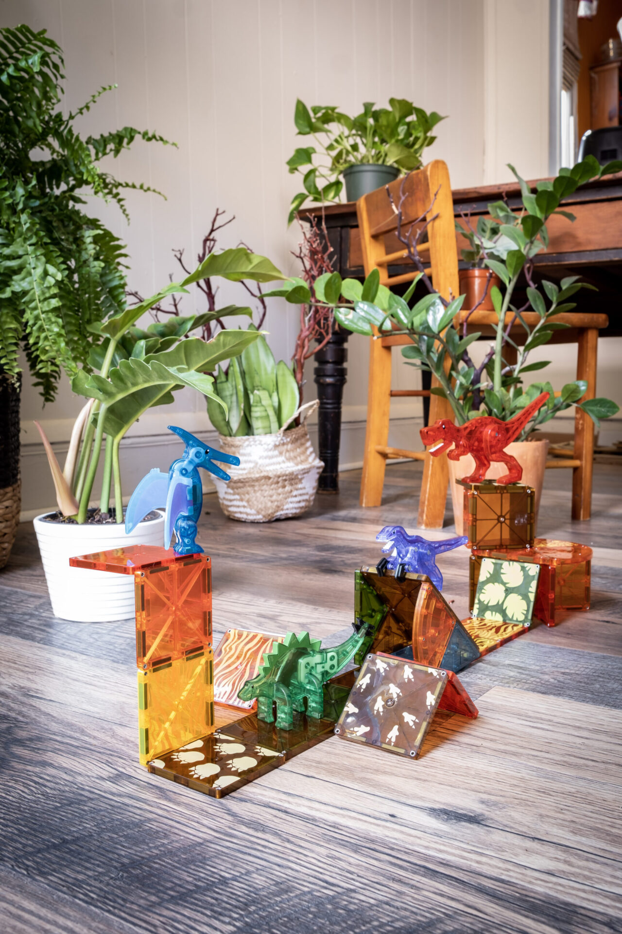 Dino World 40-Piece Set Magna-Tiles